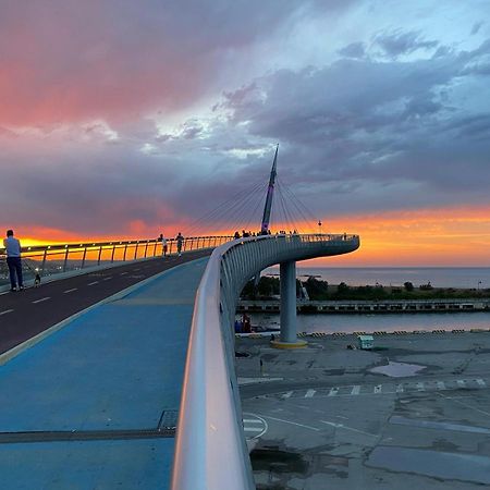 Апартаменти Direttamente Sul Lungomare Пескара Екстер'єр фото